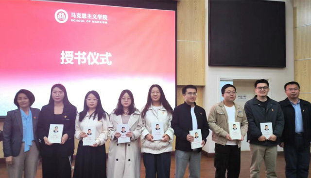 635威尼斯召开全体学生大会6.jpg